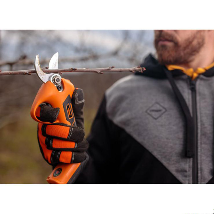 Villager-Aku-Makaze-za-Orezivanje-VBP-7.0-077811