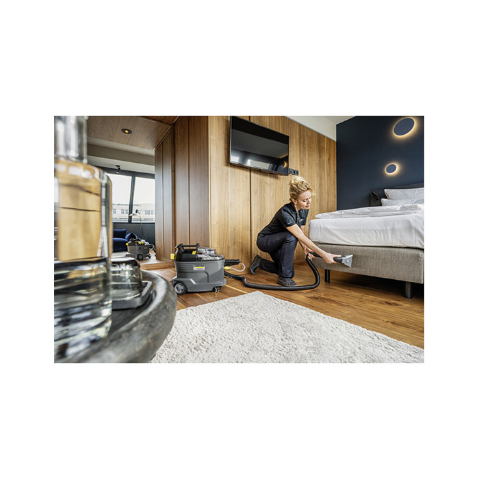 Karcher-Puzzi-8-1 Karcher Puzzi 8/1 1.100-240.0